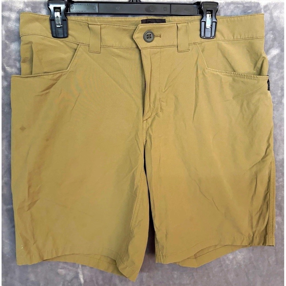 KUIU Mens Tan Cargo Shorts 10 Inseam Flat Front Synthetic Logo Cargo Pockets